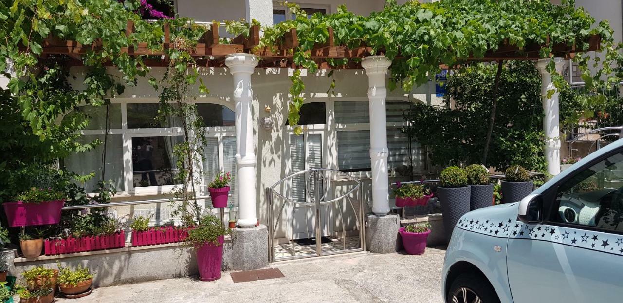 Studio Apartment For 2 Adults And 1 Child 马卡尔斯卡 外观 照片